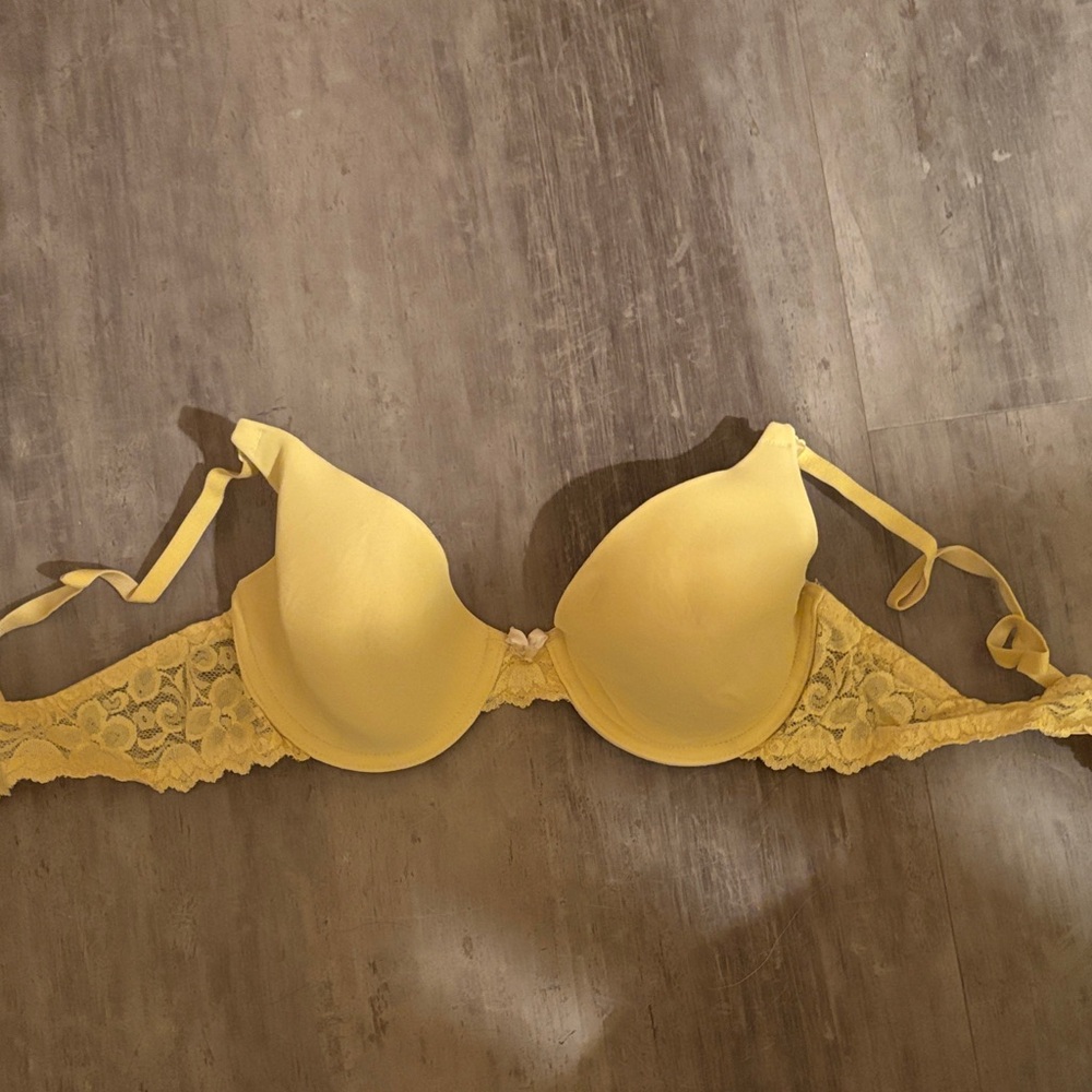 Elegant Yellow Lace Bra
